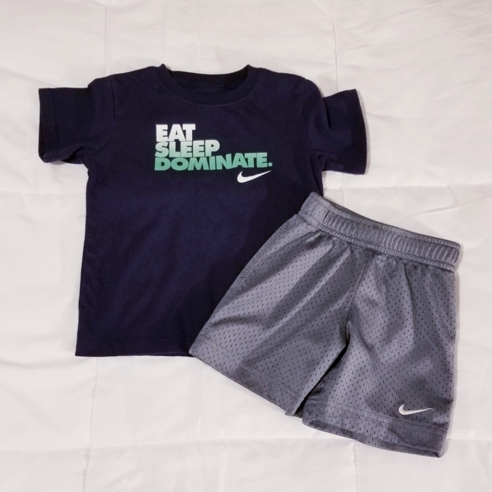 Nike Shorts & T-Shirt 24 Months - Picture 4 of 8